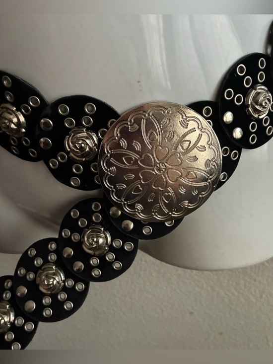 Vintage Wide Faux Leather  Belt with Concho Discs Adjustable Roses Details main image 6